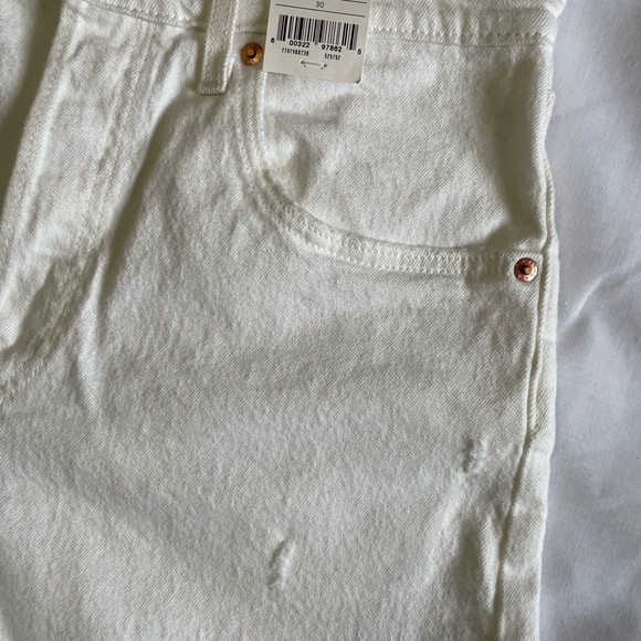 Levis Ribcage White Denim Shorts - Picture 5 of 9